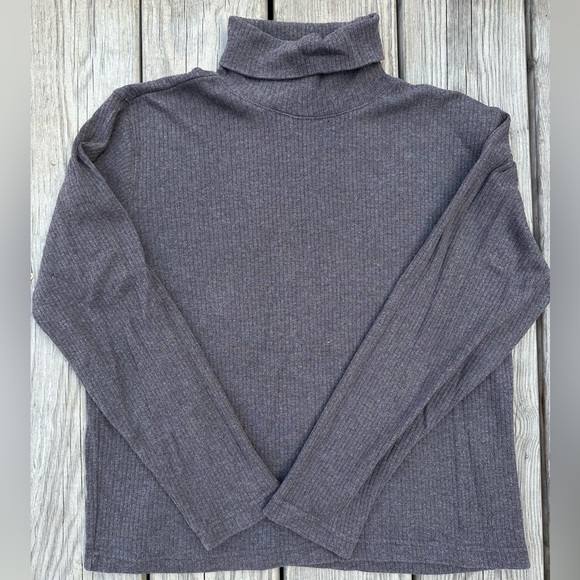 liz claiborne brown turtle neck ribbed sweater - Picture 2 of 4